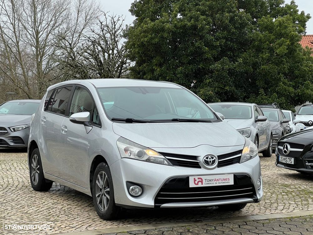 Toyota Verso 2.0 D-4D Comfort - 5