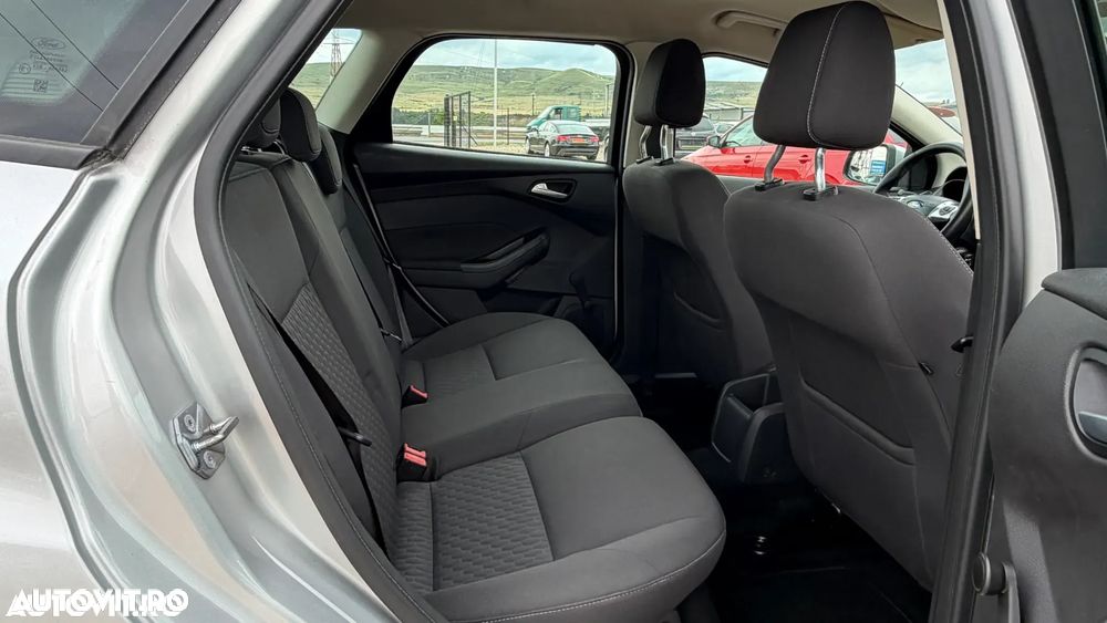 Ford Focus 1.6 TDCI DPF Start-Stopp-System Trend - 14
