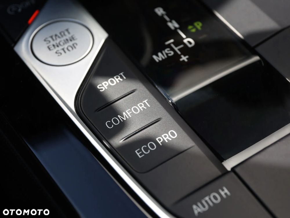 BMW Seria 2 220i M Sport - 22