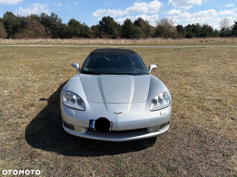 Chevrolet Corvette - 4