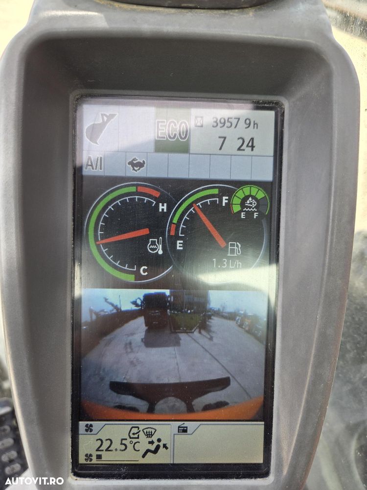 Hitachi ZX135US-6, 15t, 2018, 3.958h, PADURI CAUCIUC NOI, CUPLA RAPIDA HIDRAULICA, CUPA LATA NOUA, cupa ingusta, camera spate, camere laterale, Adanc sapare 6m, latime 2,49m, ridica 7t, consum mediu 7l/h, posibil leasing 3 ani-PROMOTIE 79.900 EUR+Tva - 21