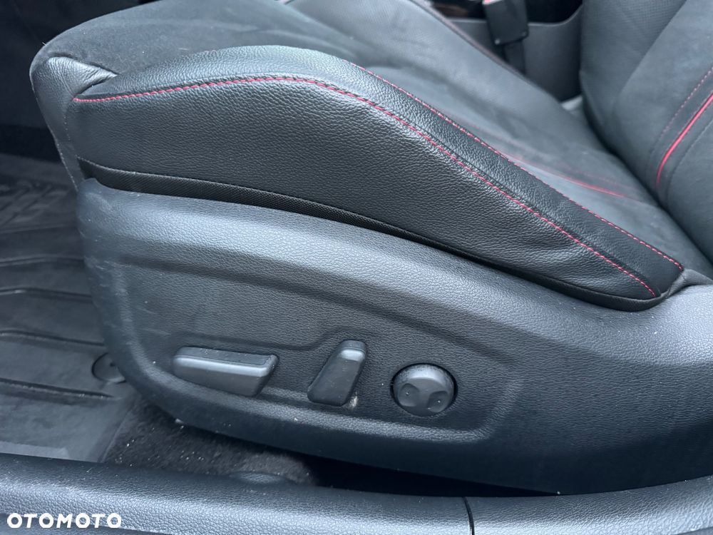 Kia ProCeed 1.5 T-GDI GT Line DCT - 34