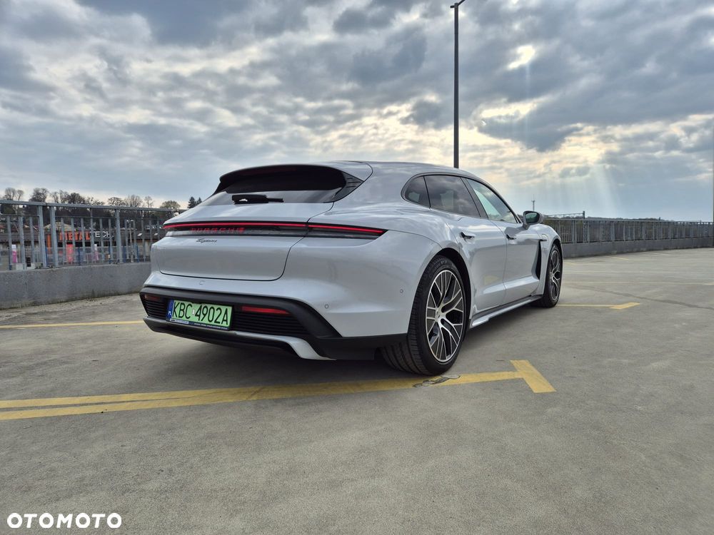 Porsche Taycan Sport Performancebatterie Plus - 12