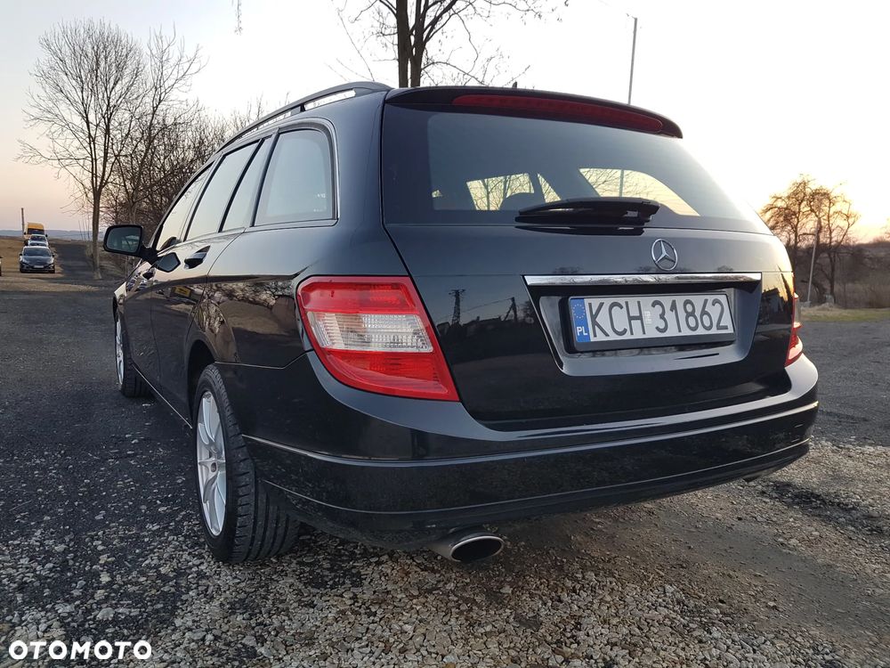 Mercedes-Benz Klasa C 200 T (BlueEFFICIENCY) Avantgarde - 4