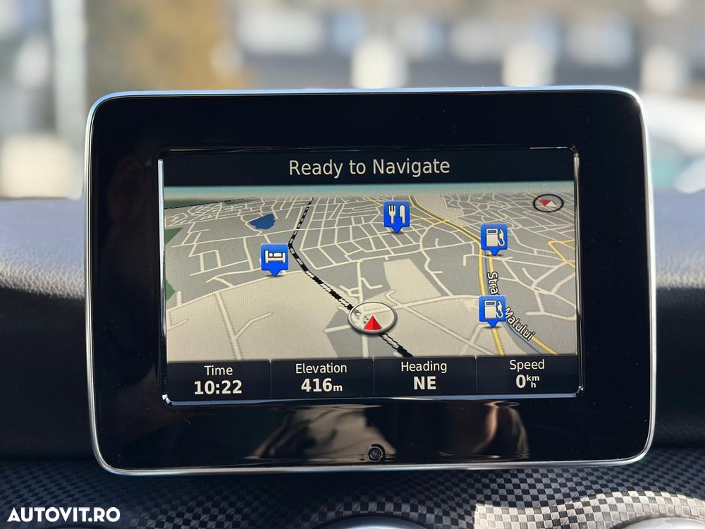 Mercedes-Benz A 180 7G-DCT Urban - 9