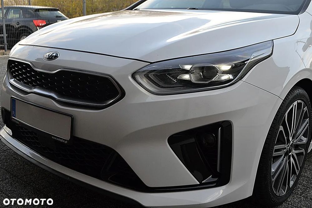 Kia ProCeed 1.5 T-GDI DCT7 OPF GT LINE - 12