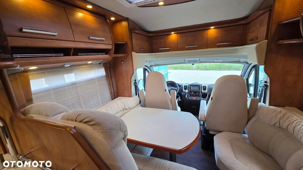 Fiat Cartago 3.0 - 18