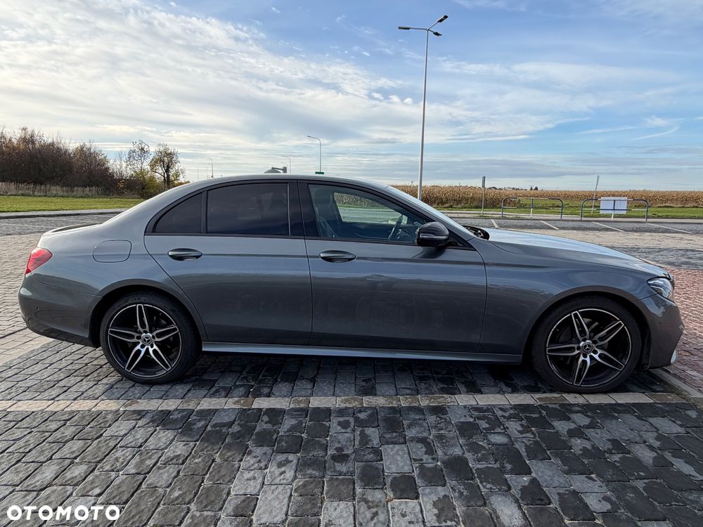 Mercedes-Benz Klasa E 220 d 4-Matic 9G-TRONIC - 6