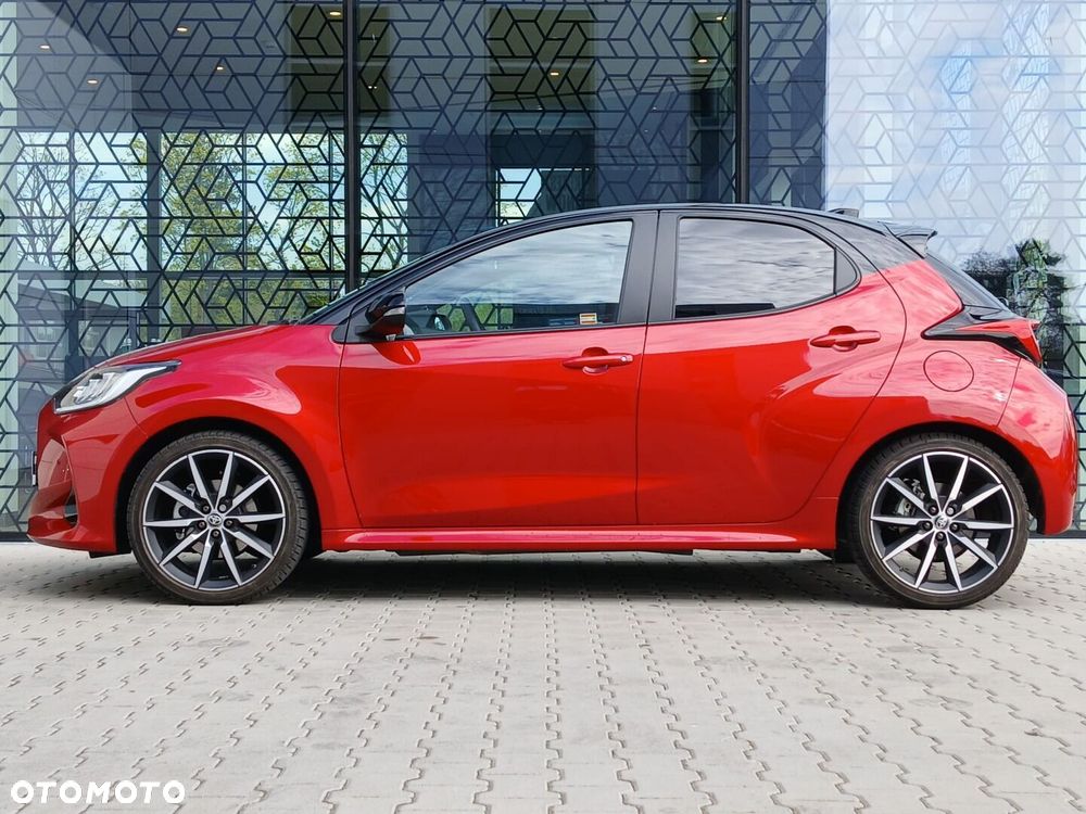Toyota Yaris Hybrid 1.5 GR Sport - 3