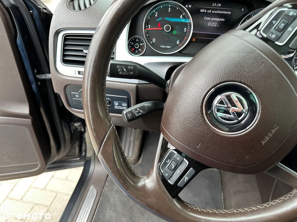 Volkswagen Touareg - 10
