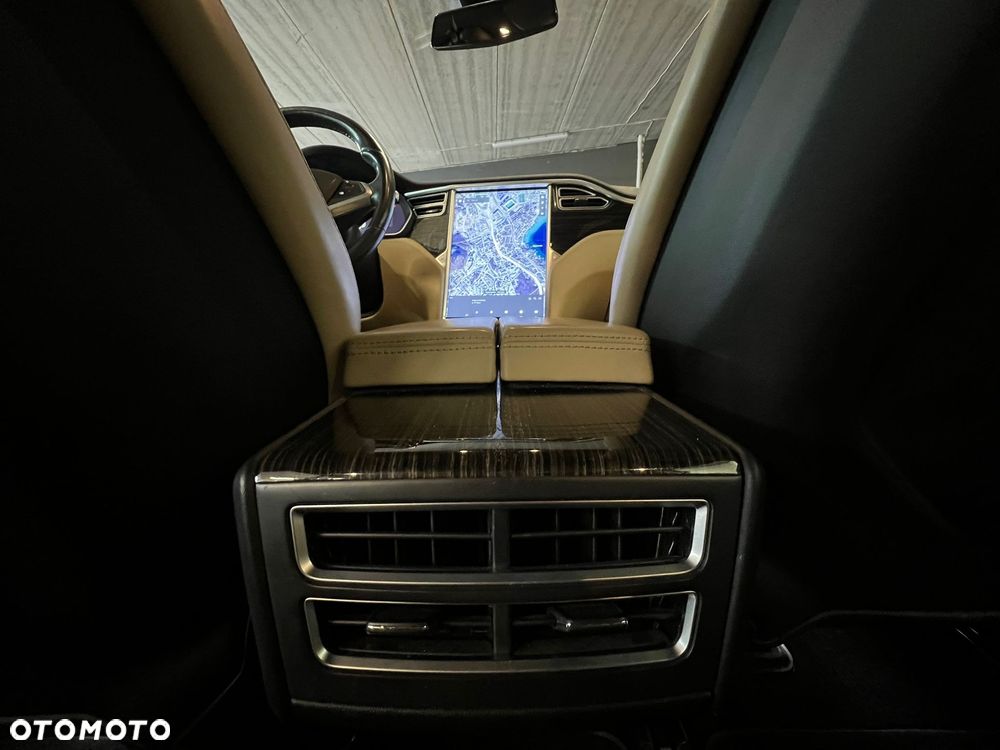 Tesla Model S 90D Allradantrieb - 10
