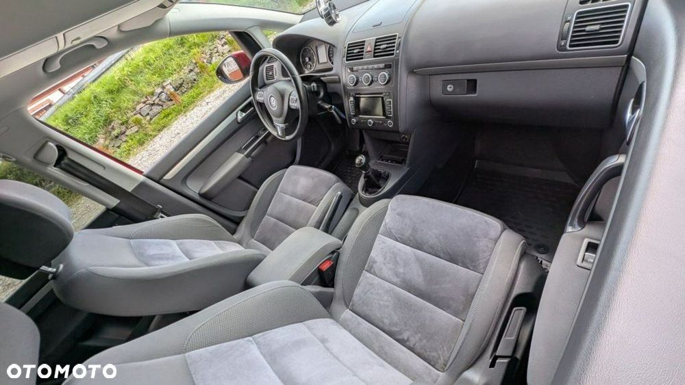 Volkswagen Touran - 3