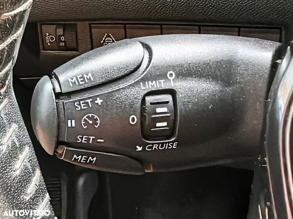 Peugeot 208 1.5 BlueHDi STT Active - 25