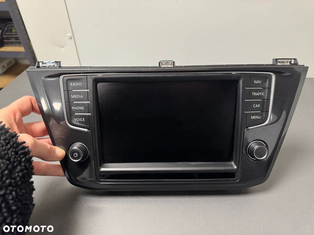 Volkswagen Passat B8 Golf VII Tiguan II radio wyświetlacz 5G0919606 - 1