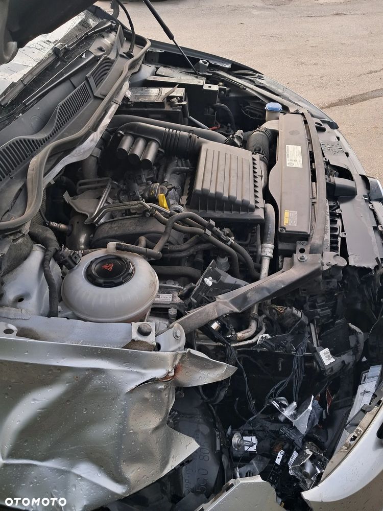 Volkswagen Golf Sportsvan - 9