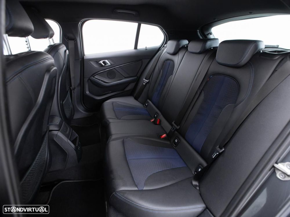 BMW 116 d Corporate Edition — fotografia 10