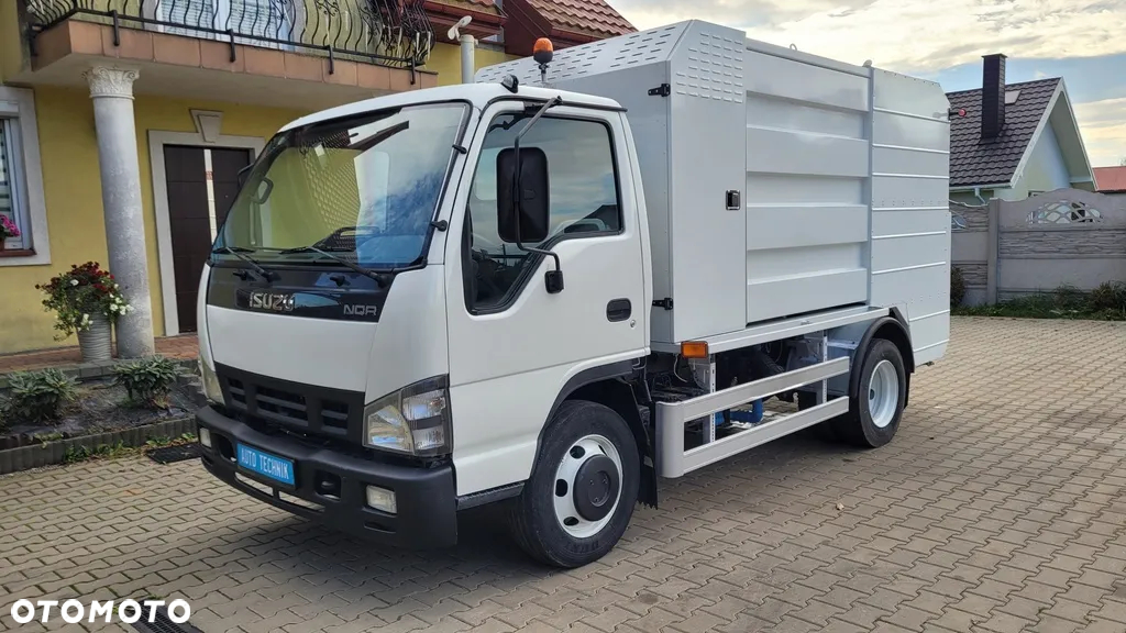 Isuzu MYJKA DO POJEMNIKÓW - 5