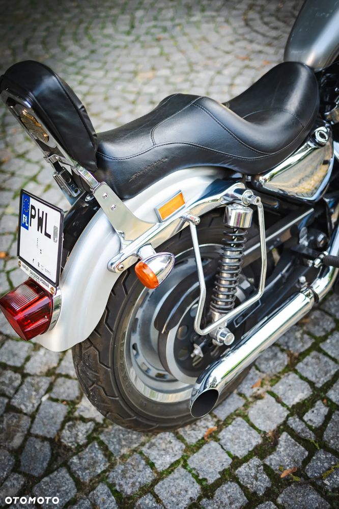 Harley-Davidson Sportster Custom 1200C - 12