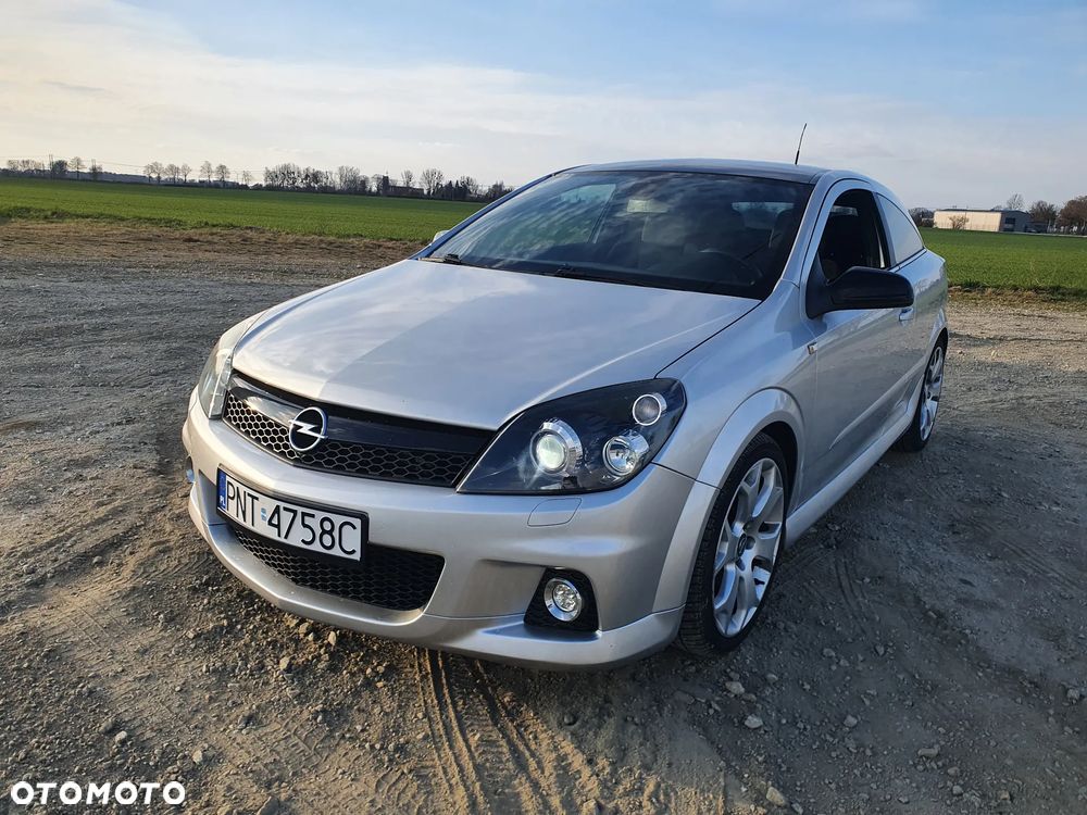 Opel Astra OPC - 1