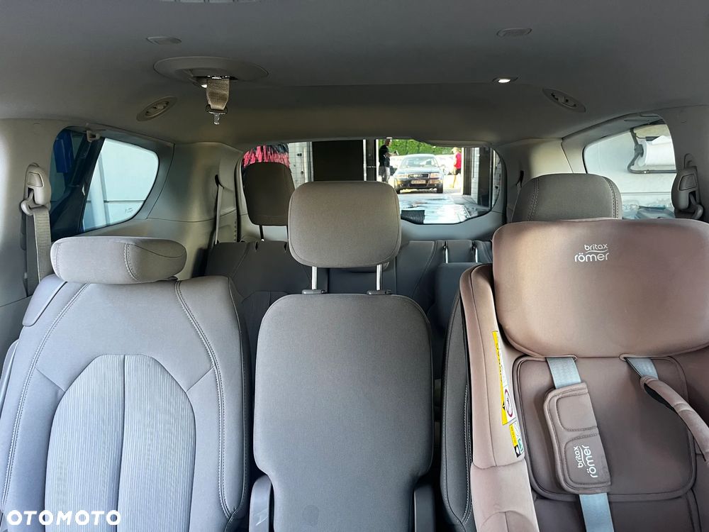 Chrysler Pacifica - 9