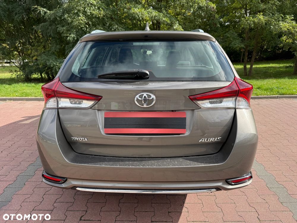 Toyota Auris 1.4 D-4D Active - 5