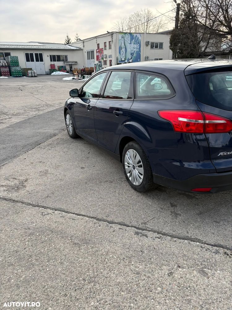 Ford Focus - 5