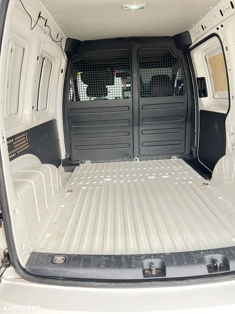 Volkswagen Caddy - 17