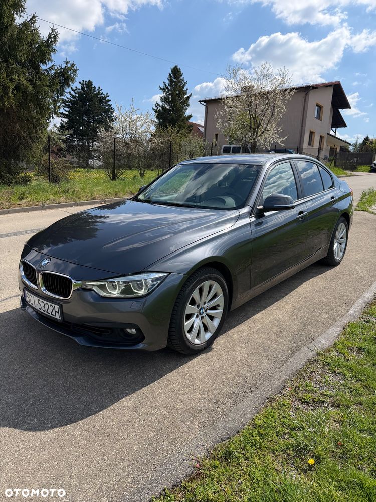 BMW Seria 3 318i Sport Line - 2