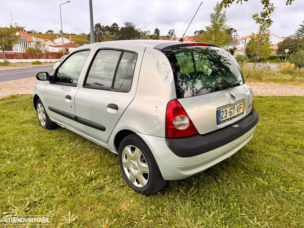 Renault Clio 1.2 16V S - 5
