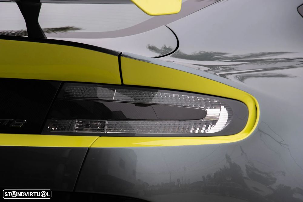 Aston Martin Vantage Coupe GT8 - 26