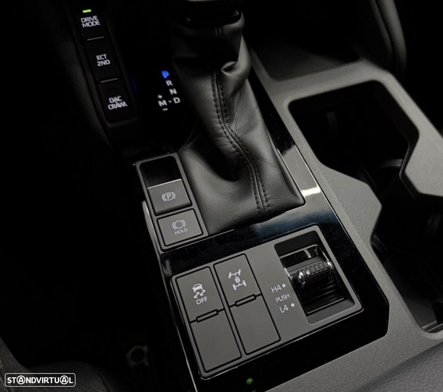 Toyota Land Cruiser Prado - 9