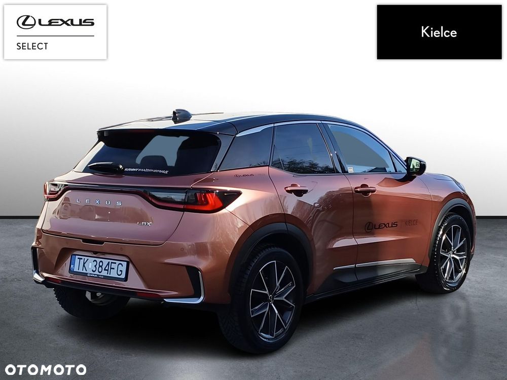 Lexus LBX - 5