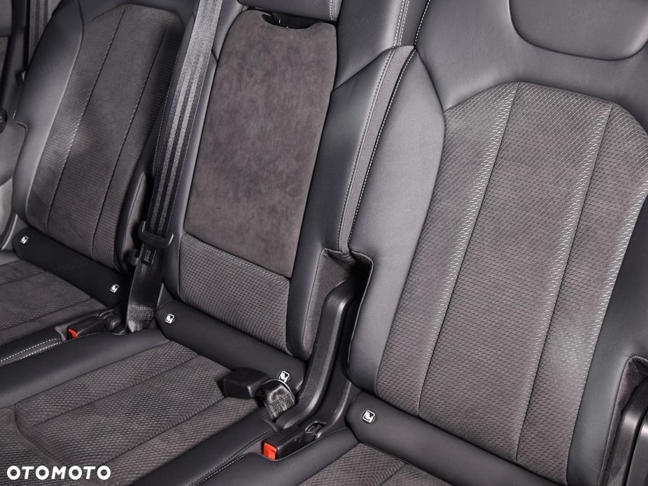 Audi Q7 50 TDI mHEV Quattro S Line Tiptr - 16