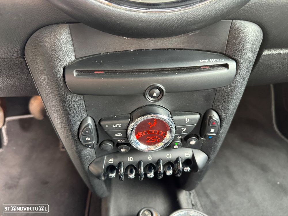MINI 3 Portas One D - 12