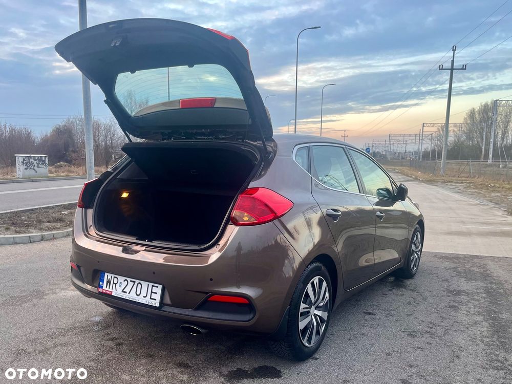 Kia Ceed 1.6 GDI L - 31