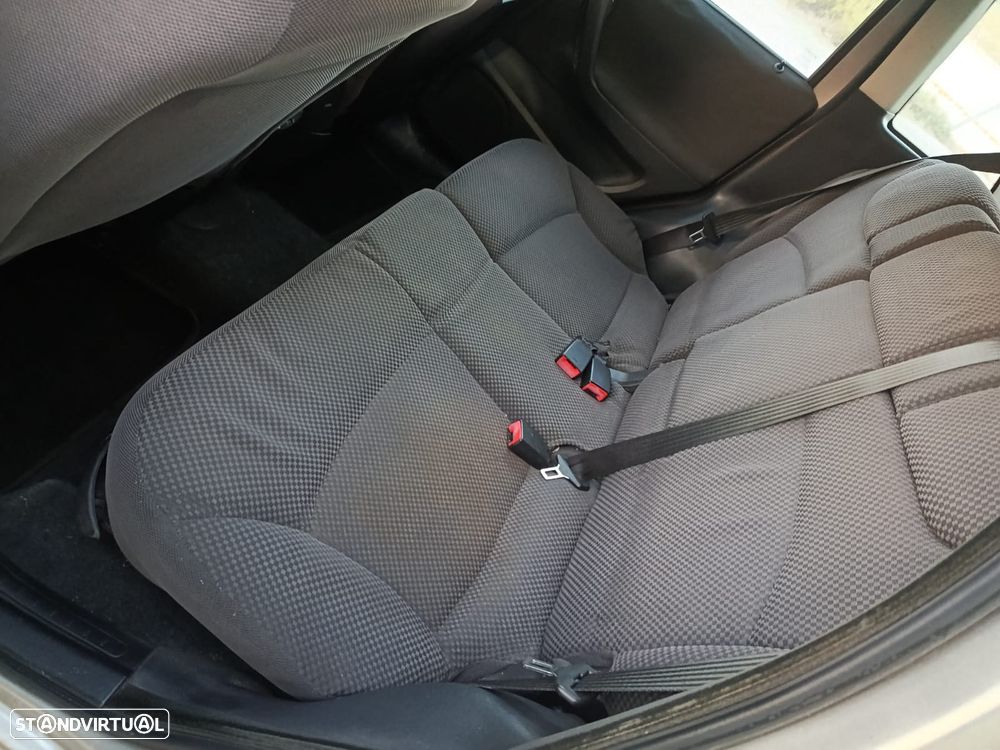 Fiat Stilo 1.6 Active - 12