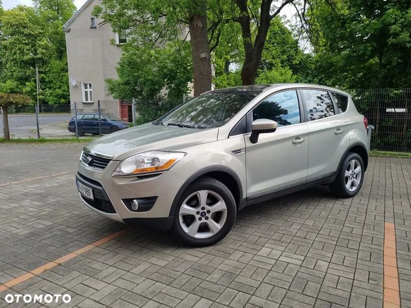 Ford Kuga 2.0 TDCi 4x4 Titanium - 4