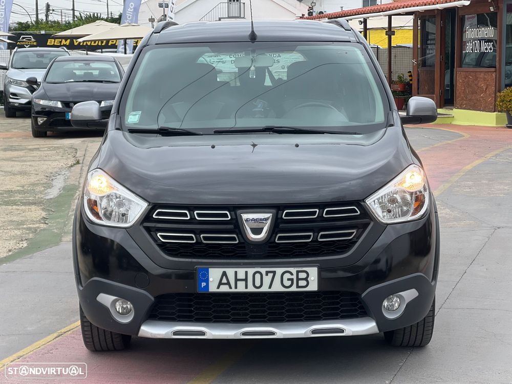 Dacia Lodgy 1.5 Blue dCi Stepway 7L - 6