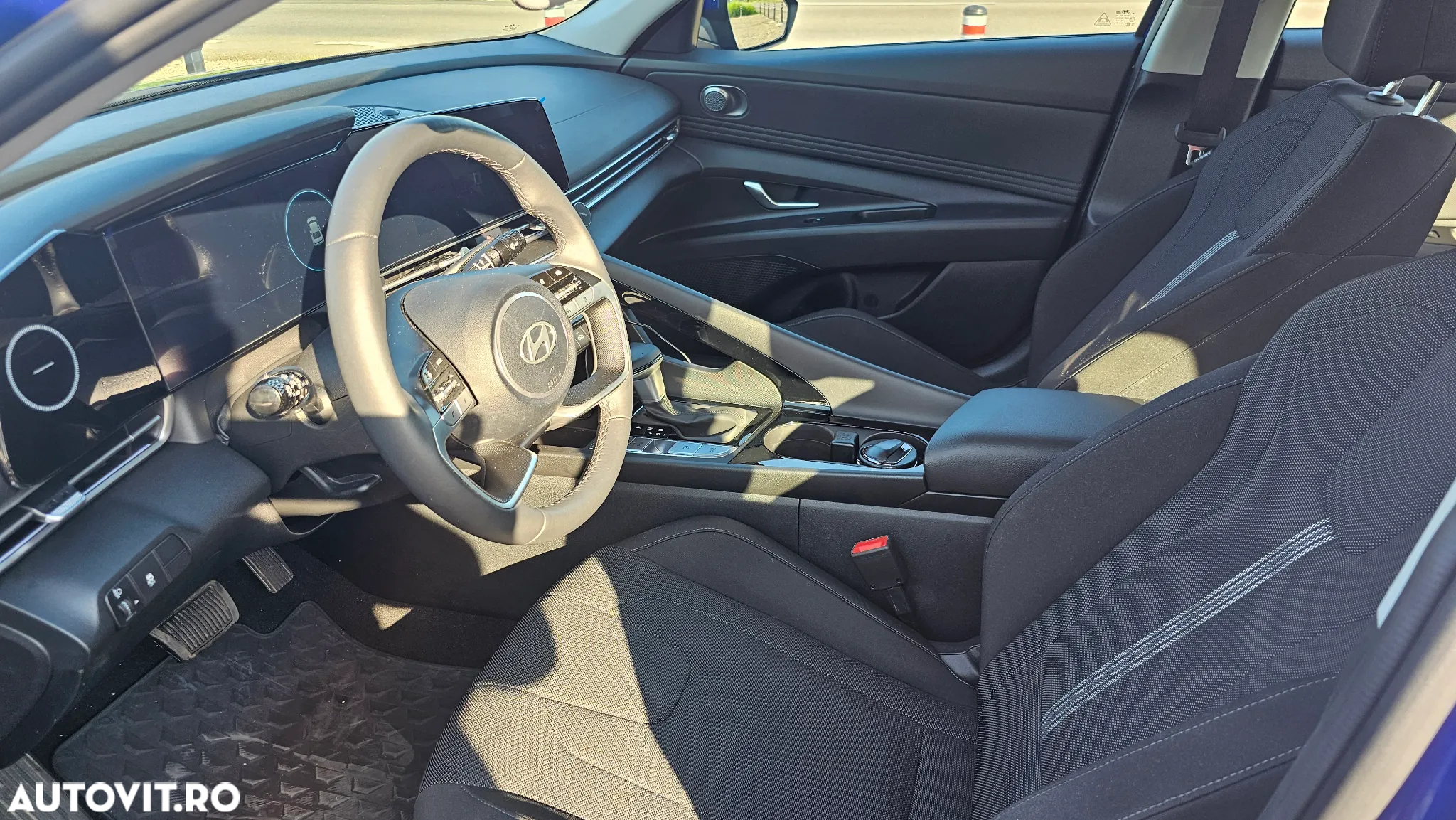 Hyundai Elantra 1.6 l 123 CP CVT Highway - 14