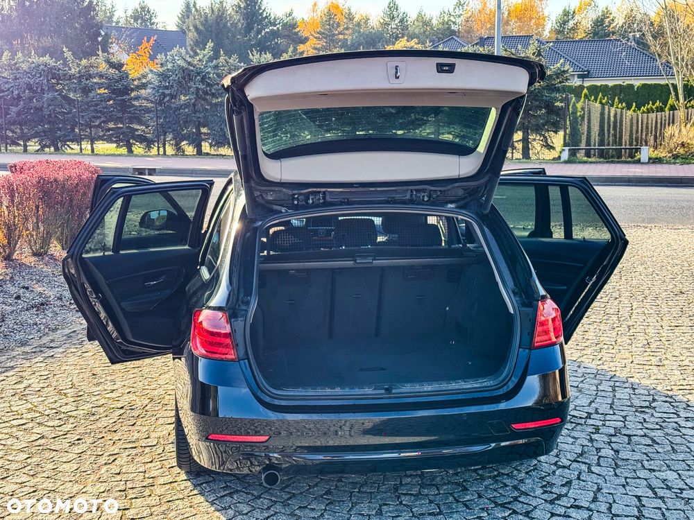 BMW Seria 3 318d Luxury Line - 19