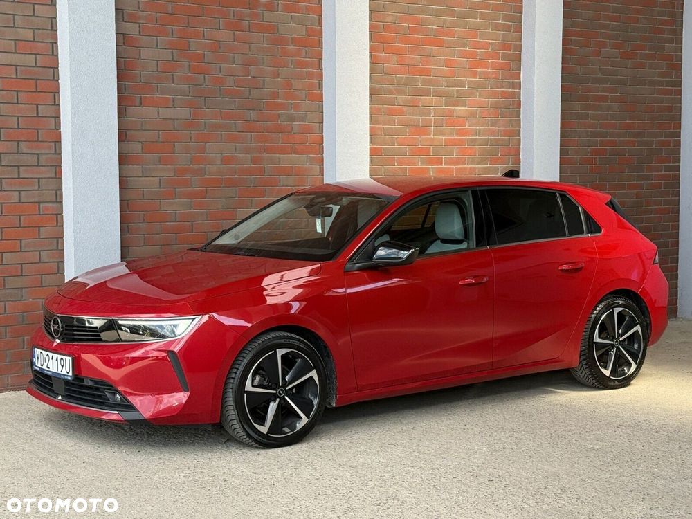 Opel Astra 1.2 T Business Edition S&S - 1