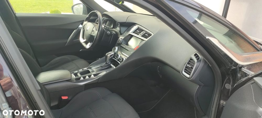 DS Automobiles DS 5 - 10