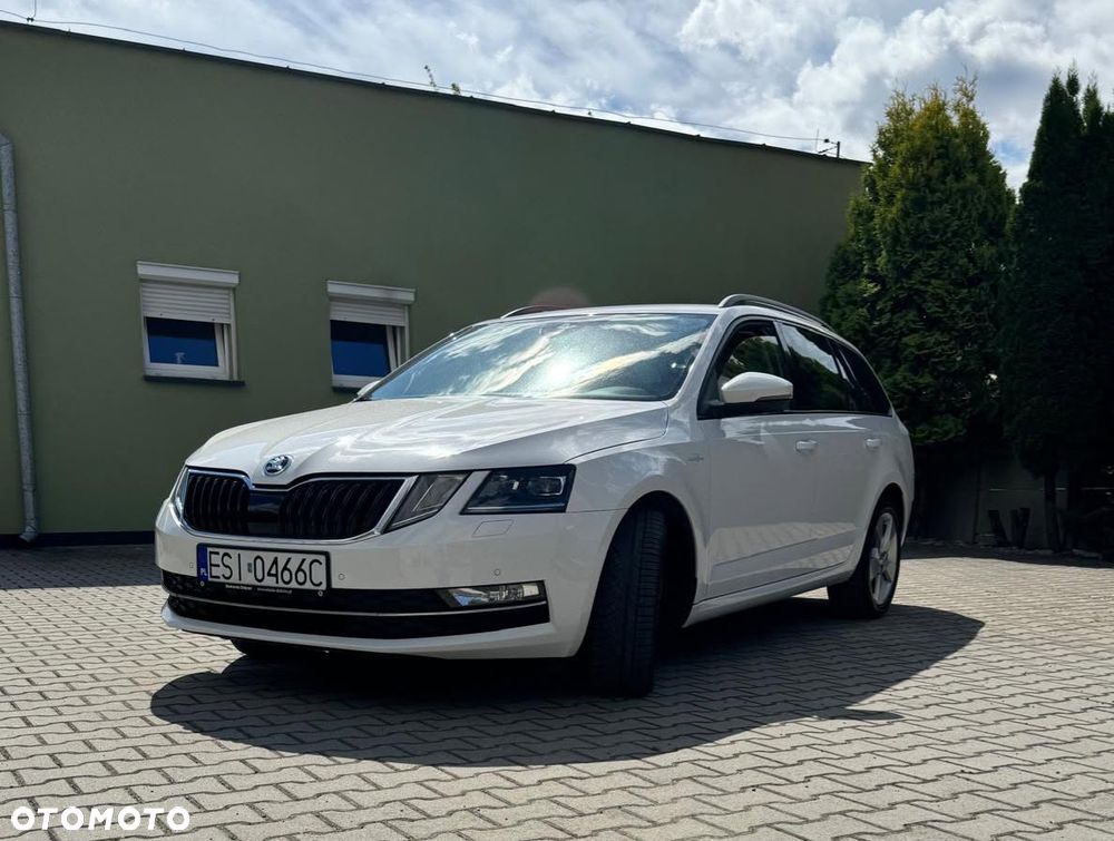 Skoda Octavia 1.6 TDI SCR Ambition DSG - 1