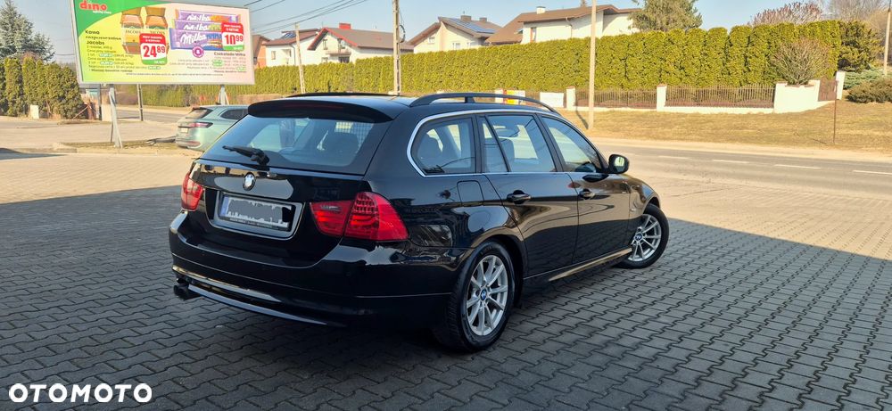 BMW Seria 3 325i Edition Sport - 4