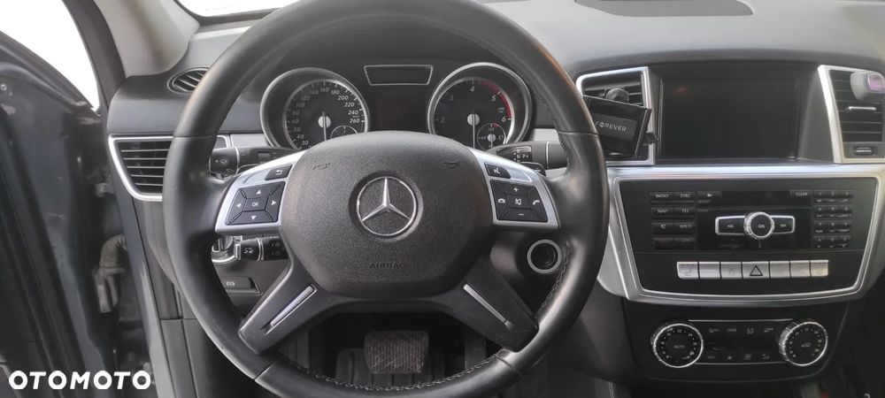 Mercedes-Benz ML 350 BlueTEC 4MATIC 7G-TRONIC - 16
