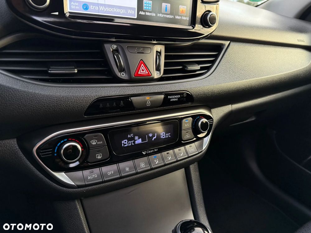 Hyundai i30 1.4 T-GDI Premium DCT - 26