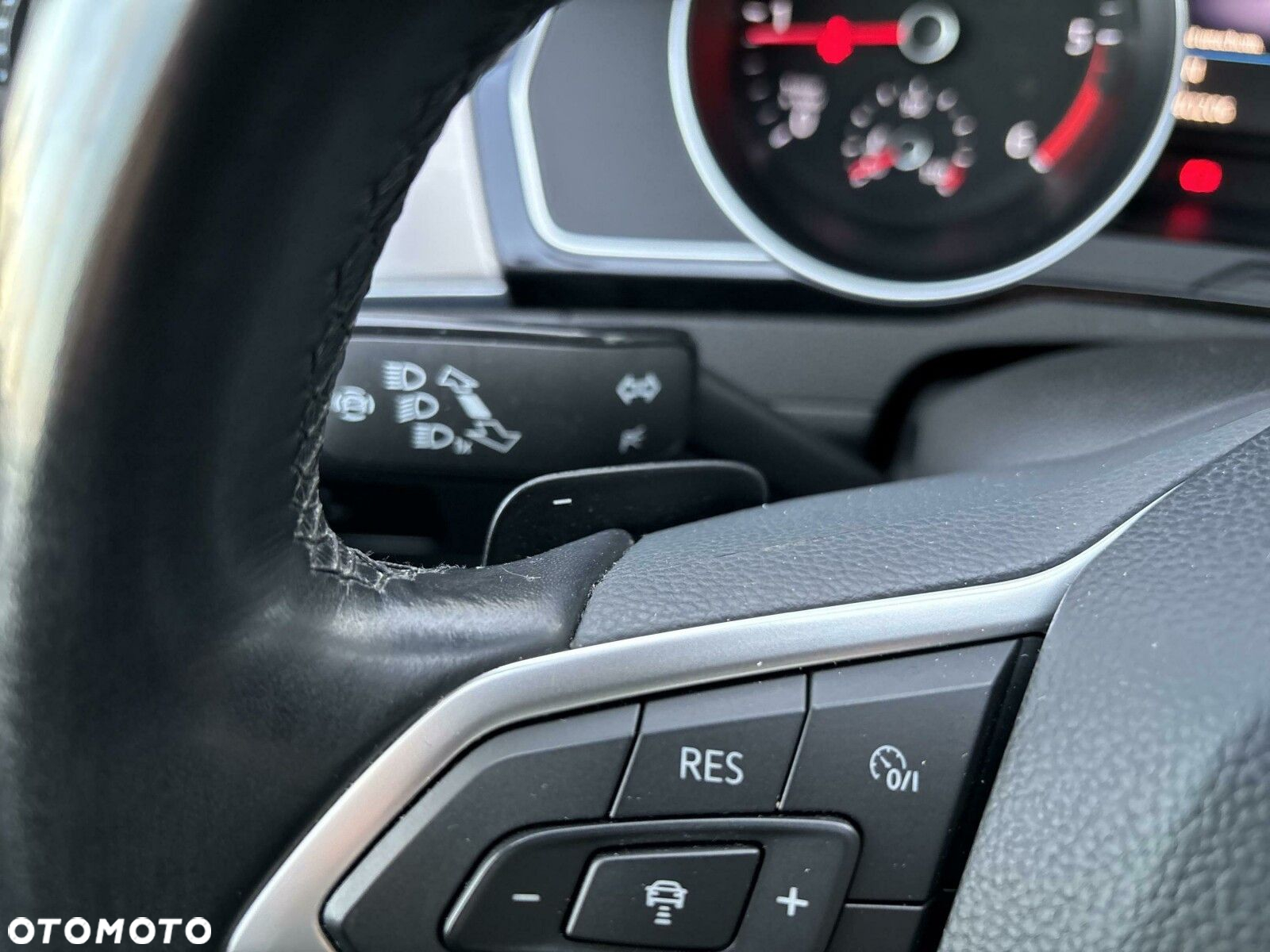 Volkswagen Passat - 35