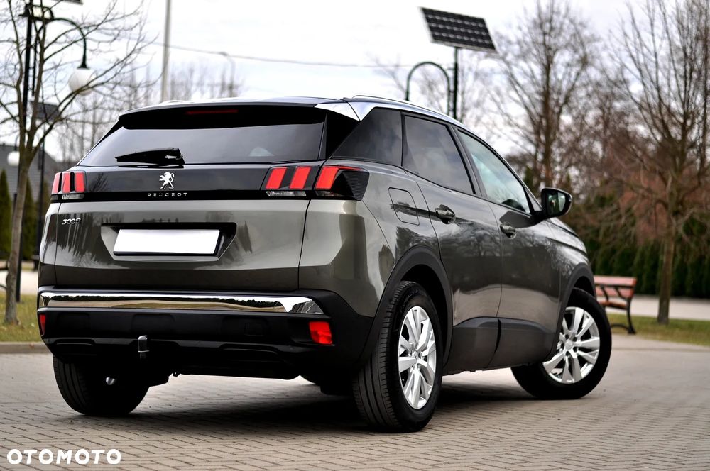 Peugeot 3008 1.2 PureTech Allure S&S - 12