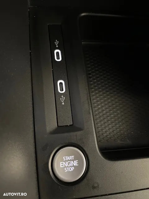 Ford Tourneo Connect 2.0L EcoBlue LWB Titanium - 25