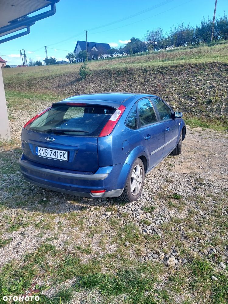 Ford Focus 1.6 Ambiente - 5